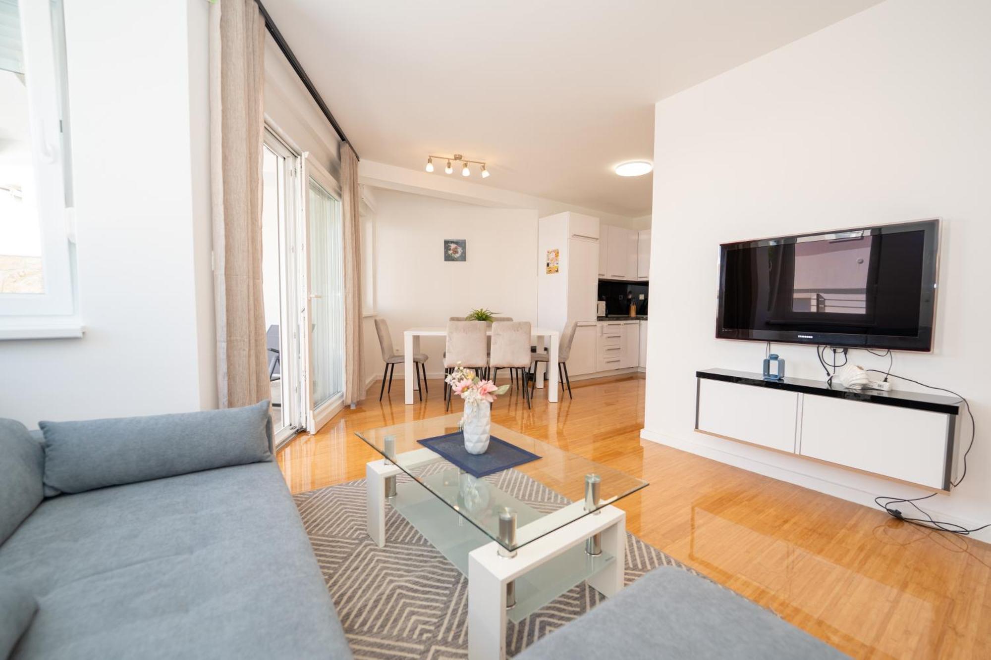 Apartment Funtastic With Private Pool ノヴァリャ エクステリア 写真